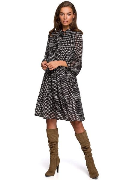 Stylove Sukienka w kolorze czarnym ze wzorem rozmiar: M. Czarne sukienki Stylove, m, bez wzorów, bez kołnierzyka, bez ramiączek, mini. Za 170.87 zł.