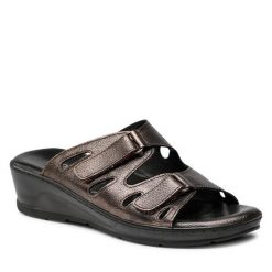 Klapki Go Soft. Brązowe klapki GO SOFT, bez wzorów, bez obcasa, bez zapięcia. Za 169.99 zł.