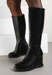 Czarne Klasyczne Kozaki na Koturnie Narini. Czarne kozaki Born2be, bez wzorów, z dzianiny, eleganckie, bez obcasa, na koturnie, bez zapięcia. Za 159.99 zł.