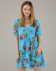 Bawełniana sukienka w kwiaty. Sukienki Unisono, l, bez wzorów, z bawełny, bez kołnierzyka, bez ramiączek, mini, rozkloszowane. Za 149.00 zł.
