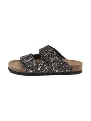 BABUNKERS Family Klapki w kolorze czarnym rozmiar: 41. Czarne klapki BABUNKERS Family, bez wzorów, klasyczne, z otwartym noskiem, bez obcasa, bez zapięcia. Za 100.99 zł.