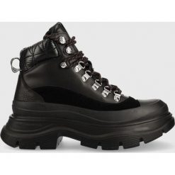 Karl Lagerfeld sneakersy LUNA damskie kolor czarny. Czarne buty sportowe lifestyle KARL LAGERFELD, bez wzorów, sportowe, z okrągłym noskiem, bez zapięcia. W wyprzedaży za 779.99 zł.