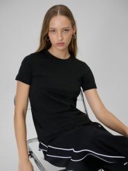 4F T-shirt regular z nadrukiem damski - czarny XS. Czarne t-shirty 4f, uniwersalny, bez wzorów, z dzianiny, klasyczne, bez kołnierzyka, bez ramiączek. Za 59.99 zł.