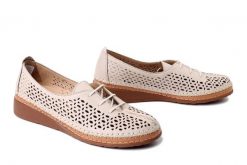 COMFORTABEL 840148-08 beige, półbuty damskie. Brązowe półbuty wsuwane Comfortabel, na lato, w ażurowe wzory, ze skóry, bez obcasa. Za 229.42 zł.