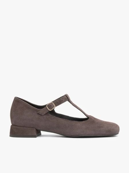 Brązowe welurowe czółenka t-bar. Brązowe czółenka Brawo sp. z o.o., bez wzorów, z gumy, eleganckie, bez obcasa, na słupku, bez zapięcia. Za 429.99 zł.