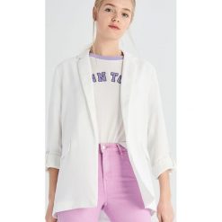 Gładka marynarka - Biały. Marynarki i żakiety marki Sinsay. Za 69.99 zł.