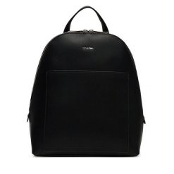 Plecak Calvin Klein. Czarne plecaki Calvin Klein, bez wzorów, bez dodatków. Za 649.99 zł.
