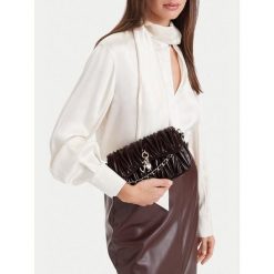 Torebka Eva Minge. Czerwone torebki klasyczne Eva Minge, bez wzorów, klasyczne, bez dodatków. Za 229.99 zł.