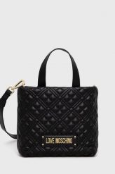 Love Moschino torebka kolor czarny. Czarne listonoszki Love Moschino, bez wzorów, na ramię, pikowane, bez dodatków. W wyprzedaży za 607.99 zł.