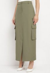 Ciemnozielona Spódnica w Stylu Utility z Kieszeniami i Rozcięciem na Przodzie Temari. Zielone spódnice Born2be, na co dzień, l, bez wzorów, eleganckie, maxi, koszulowe. Za 74.99 zł.