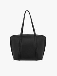 Czarna pojemna shopperka damska. Czarne shopper bag Ryłko, bez wzorów, biznesowe, na ramię, duże, bez dodatków. Za 449.99 zł.