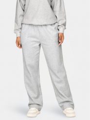 ONLY Spodnie dresowe Daze 15325981 Szary Regular Fit. Szare spodnie dresowe ONLY, bez wzorów, z bawełny. Za 109.99 zł.