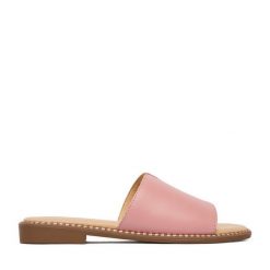 Klapki Lasocki. Czerwone klapki Lasocki, bez wzorów, bez obcasa, bez zapięcia. Za 139.99 zł.