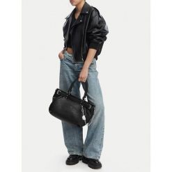 Torebka Juicy Couture. Czarne torebki klasyczne Juicy Couture, bez wzorów, klasyczne, bez dodatków. Za 429.99 zł.