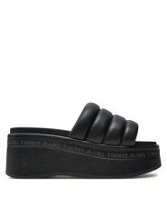 Tommy Jeans Klapki Tjw Wedge Sandal EN0EN02455 Czarny. Czarne klapki Tommy Jeans, bez wzorów, z jeansu, bez obcasa, bez zapięcia. Za 299.99 zł.