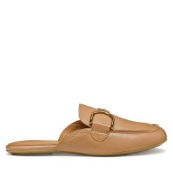 Klapki Geox. Brązowe klapki Geox, bez wzorów, bez obcasa, bez zapięcia. Za 519.99 zł.