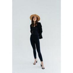 Legginsy modelujące do jogi Moonholi Malibu Evenings z wysokim stanem. Czarne bielizna modelująca MOONHOLI, bez wzorów, z podwyższonym stanem. Za 359.00 zł.