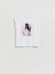 Bluzka z nadrukiem - biały. Białe bluzki Reserved, l, bez wzorów, z bawełny, bez kołnierzyka, bez ramiączek. W wyprzedaży za 19.99 zł.