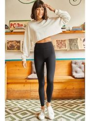 Olalook Legginsy w kolorze czarnym rozmiar: S. Czarne legginsy Olalook, bez wzorów. Za 35.02 zł.