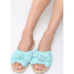 Niebieskie Klapki Saturday Night. Klapki marki Born2be. Za 59.99 zł.