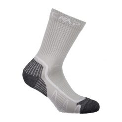 Skarpety turystyczne CMP Trekking Sock Poly Mid. Szare skarpetki CMP, bez wzorów, z elastanu. Za 49.90 zł.