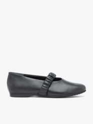 Czarne baleriny z marszczonym paskiem. Czarne baleriny Ryłko, bez wzorów, ze skóry, eleganckie, z okrągłym noskiem, bez obcasa, na płaskiej podeszwie, bez zapięcia. Za 379.99 zł.
