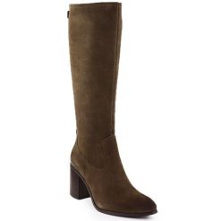 Skórzane kozaki na słupku damskie khaki Sergio Leone 25668. Brązowe kozaki Sergio Leone, bez wzorów, ze skóry, bez obcasa, na słupku, bez zapięcia. Za 289.99 zł.