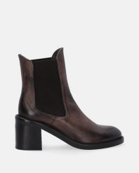 SZARE SZTYBLETY NA OBCASIE 2638-25 DIV CEME. Szare botki Venezia, bez wzorów, ze skóry, bez obcasa, na obcasie, bez zapięcia. Za 469.00 zł.