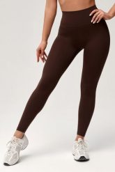 Damskie legginsy sportowe Rough Radical Soho Long. Fioletowe legginsy sportowe ROUGH RADICAL, l, bez wzorów, z elastanu, z podwyższonym stanem, do biegania. Za 169.90 zł.