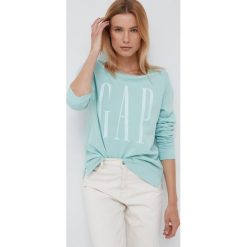 GAP bluza damska kolor zielony z nadrukiem. Zielone bluzy GAP, l, bez wzorów, bez ramiączek, bez kaptura. Za 159.99 zł.