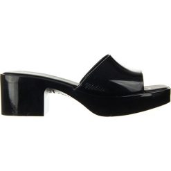Klapki Melissa Shape AD Black 010394, Czarny, Guma. Czarne klapki Melissa, bez wzorów, z gumy, bez obcasa, na obcasie, bez zapięcia. Za 389.99 zł.