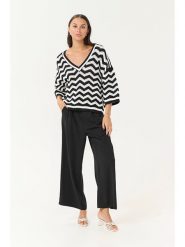 Kaffe Sweter w kolorze czarno-białym rozmiar: M. Białe swetry Kaffe, m, bez wzorów, z bawełny, bez ramiączek. Za 148.96 zł.