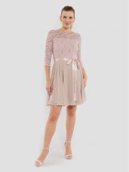 Swing Sukienka koktajlowa 77761210 Różowy Regular Fit. Czerwone sukienki Swing, bez wzorów, z syntetyku, wizytowe, bez kołnierzyka, bez ramiączek. Za 399.99 zł.