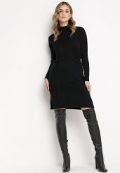 Czarna Sukienka Mini ze Sweterkowego Materiału z Półgolfem Ściągana Sznurkiem Docaliva. Czarne sukienki Born2be, m, bez wzorów, bez kołnierzyka, bez ramiączek, mini. W wyprzedaży za 59.49 zł.