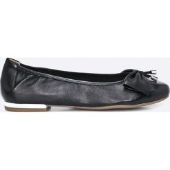 Caprice - Baleriny skórzane. Czarne baleriny Caprice, z materiału. W wyprzedaży za 179.90 zł.