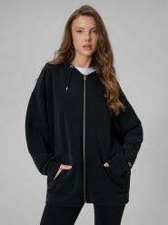 4F Bluza dresowa oversize z modalem damska - czarna M. Czarne bluzy 4f, m, bez wzorów, z dresówki, bez ramiączek, bez kaptura. Za 269.99 zł.