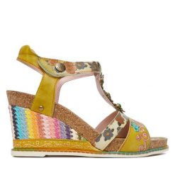 Sandały Laura Vita. Żółte sandały LAURA VITA, bez wzorów, bez obcasa, na koturnie, bez zapięcia. Za 429.99 zł.