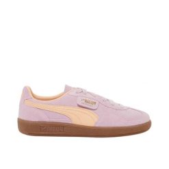 Damskie tenisówki Puma. Czerwone trampki sportowe Puma, bez wzorów, z materiału, bez zapięcia, tenisowe. Za 382.20 zł.