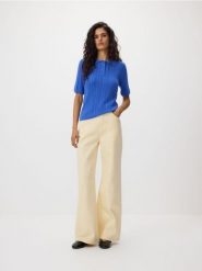 Sweter polo z wełną - niebieski. Niebieskie swetry Reserved, l, bez wzorów, z dzianiny, bez ramiączek. Za 119.99 zł.