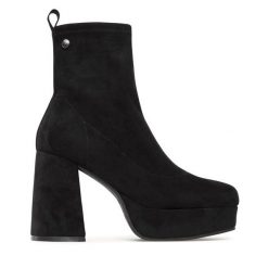 Botki Refresh. Czarne botki Refresh, bez wzorów, bez obcasa, na słupku, bez zapięcia. Za 299.99 zł.