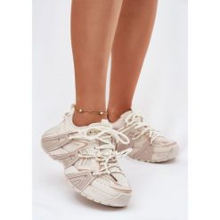 Sneakersy Buty Sportowe Damskie Beżowe beżowy. Brązowe buty treningowe bez wzorów, ze skóry, bez zapięcia. Za 170.48 zł.