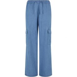 Lekkie Spodnie Cargo Dla Kobiet. Niebieskie spodnie sportowe Urban Classics, bez wzorów, długie. Za 153.99 zł.
