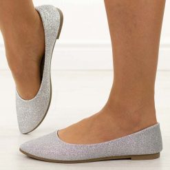 Srebrne brokatowe baleriny damskie Potocki 23314. Szare baleriny POTOCKI, bez wzorów, z jeansu, eleganckie, bez obcasa, bez zapięcia. Za 79.00 zł.