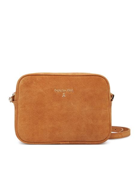 Patrizia Pepe Torebka 8B8985/L152-B878 Brązowy. Brązowe listonoszki Patrizia Pepe, bez wzorów, ze skóry, bez dodatków. Za 549.99 zł.