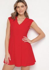 Czerwona Rozkloszowana Sukienka o Taliowanym Kroju Ellaira. Czerwone sukienki Born2be, na co dzień, m, bez wzorów, eleganckie, bez kołnierzyka, bez ramiączek, mini, rozkloszowane. Za 189.99 zł.