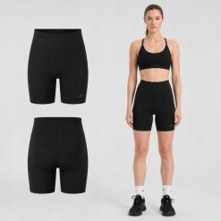 KOLARKI DAMSKIE 4F LEGGINSY KRÓTKIE SPODENKI NA LATO F031 KRÓTKIE KOLOR CZARNY. Czarne szorty sportowe 4f, bez wzorów, z bawełny, do biegania. Za 49.99 zł.
