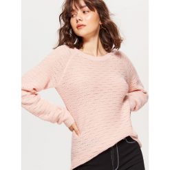 Żakardowy sweter - Kremowy. Swetry marki DOMYOS. W wyprzedaży za 39.99 zł.