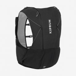 Plecak do biegania w terenie unisex Kiprun 900 10 litrów z bukłakiem 1 l. Czarne plecaki KIPRUN, bez wzorów, bez dodatków. Za 299.99 zł.