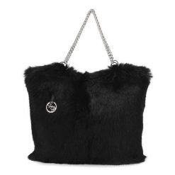 Czarna Torebka Damska Luka-Pelli Z Naturalnym Futrem Z Królika. Czarne torebki klasyczne Luka-Pelli, bez wzorów, eleganckie, bez dodatków. Za 620.99 zł.
