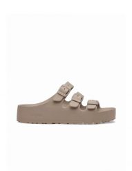 Sandały Birkenstock Beżowe. Brązowe sandały Birkenstock, bez wzorów, bez obcasa, bez zapięcia. Za 342.40 zł.